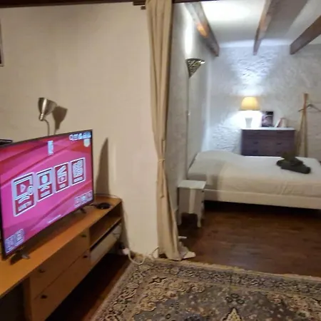 Le Logis Des Vendangeurs Apartment Puisserguier Exterior photo